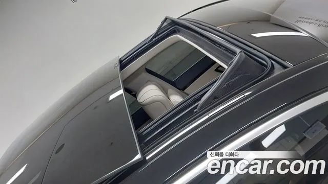 Mercedes-Benz S-Class — Фото автомобиля 12