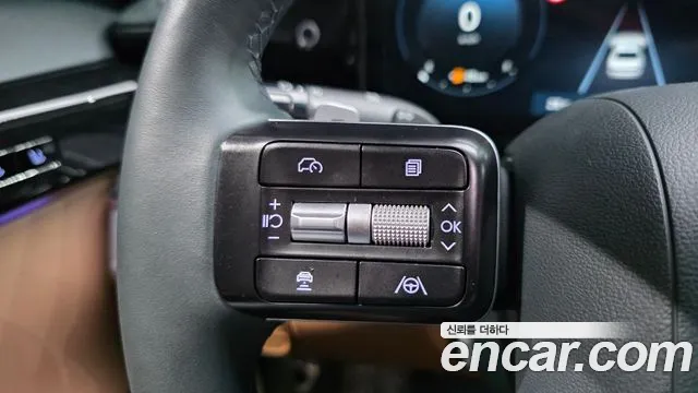 Hyundai Grandeur Grandeur (GN7) 2.5 Бензин 2WD — Фото автомобиля 29
