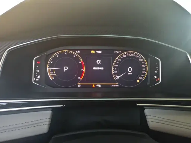 Volkswagen Tiguan L — Фото автомобиля 11
