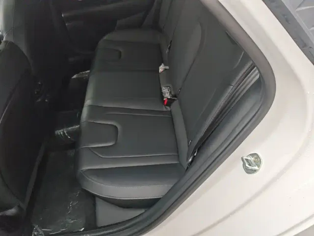 Hyundai Elantra — Фото автомобиля 16