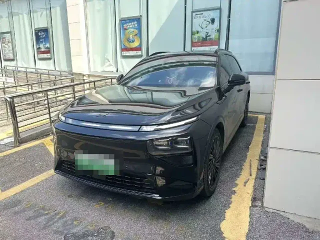 Фотография автомобиля — Xpeng G9