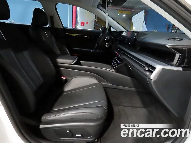 Hyundai Grandeur GN7 — Фото автомобиля 17