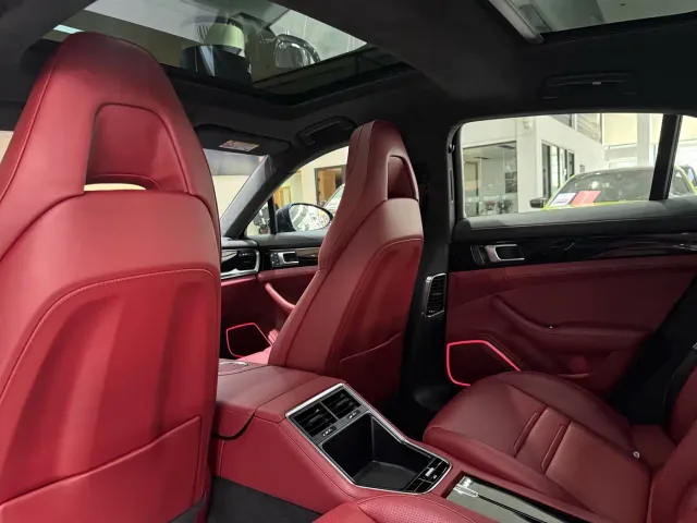 Porsche Panamera — Фото автомобиля 7