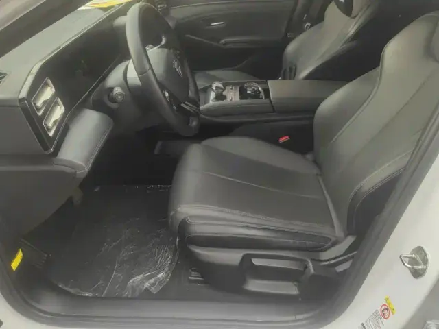 BYD Qin L — Фото автомобиля 9