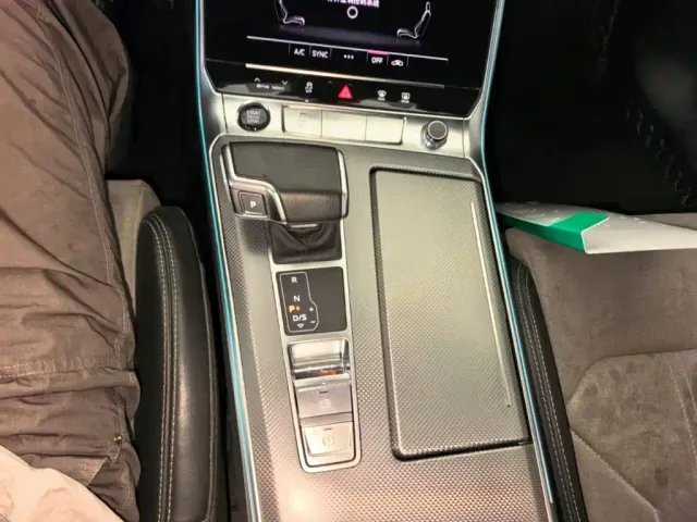 Audi A6L — Фото автомобиля 13