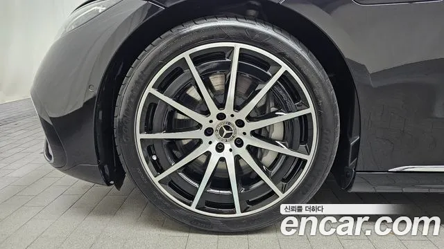 Mercedes-Benz EQS — Фото автомобиля 5