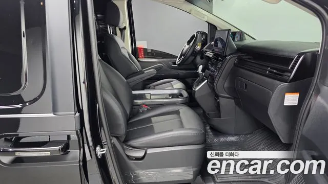 Hyundai Staria Новый Staria — Фото автомобиля 10