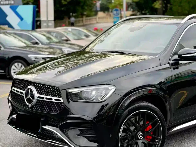 Mercedes-Benz GLE-Class — Фото автомобиля 2