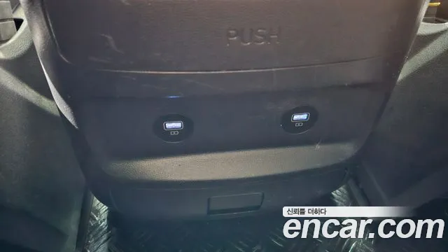 Hyundai Staria Staria Карго 5 мест — Фото автомобиля 12