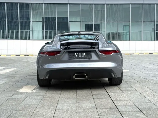 Jaguar F-Type — Фото автомобиля 11