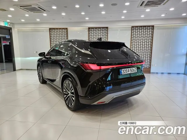 Lexus RX — Фото автомобиля 2