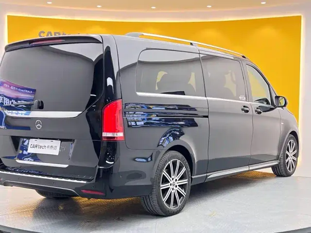 Mercedes-Benz V-Class — Фото автомобиля 4
