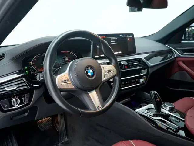 BMW 5 Series — Фото автомобиля 15