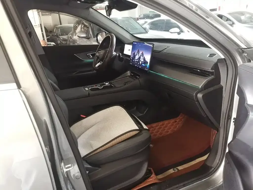 Chery Fengyun Fengyun T8 2025 Model 1.5T 130km Luxury 5-Seater — Фото автомобиля 20