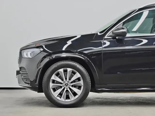 Mercedes-Benz GLE-Class — Фото автомобиля 25