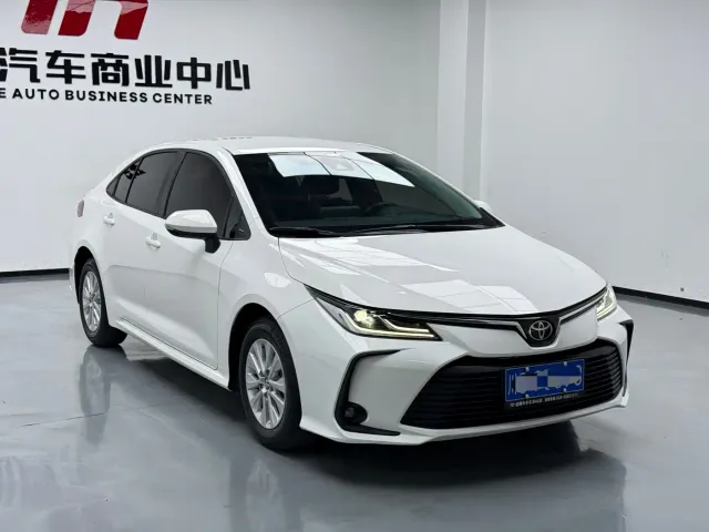 Toyota Corolla — Фото автомобиля 3