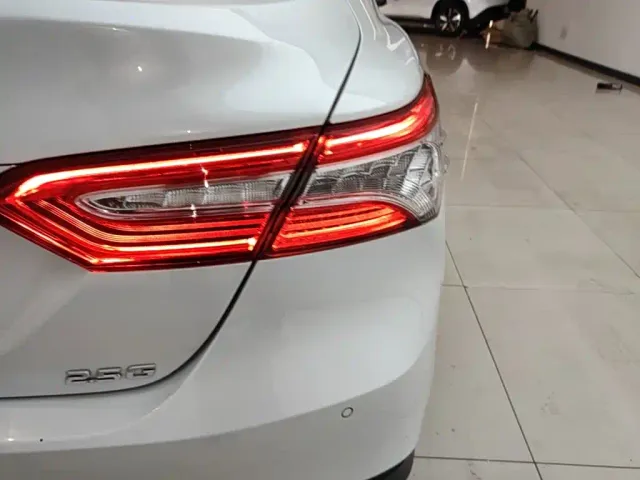 Toyota Camry — Фото автомобиля 7