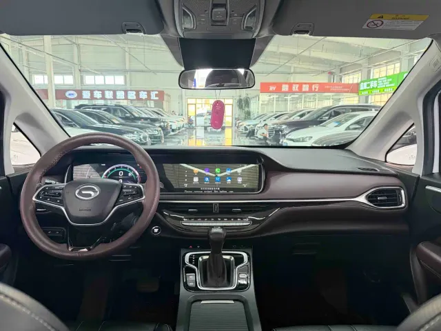 GAC Trumpchi M6 — Фото автомобиля 14