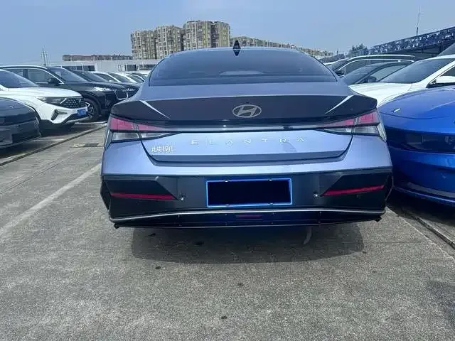 Hyundai Elantra 2023 1.5L CVT GLX Elite Edition — Фото автомобиля 4