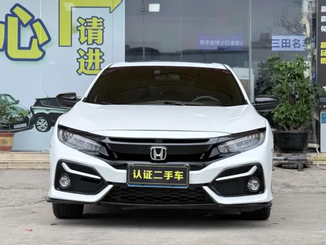 Honda Civic — Фото автомобиля 2