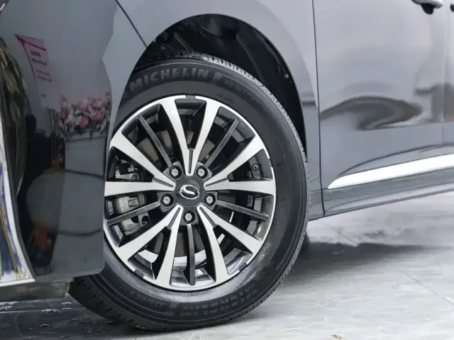GAC Trumpchi M8 — Фото автомобиля 3