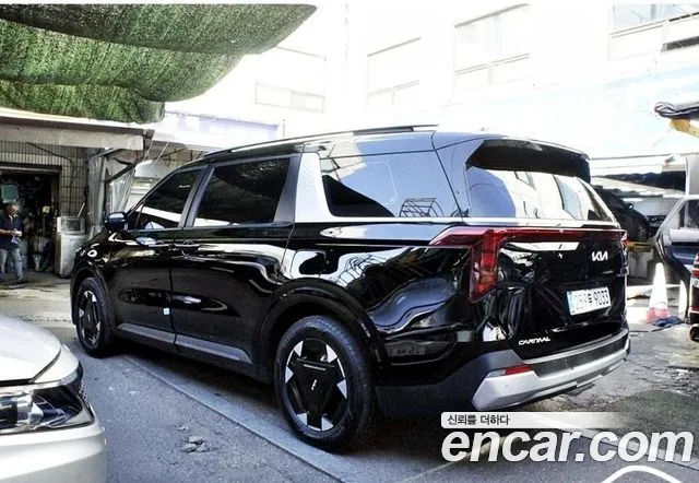 Kia Carnival 4th Gen — Фото автомобиля 3