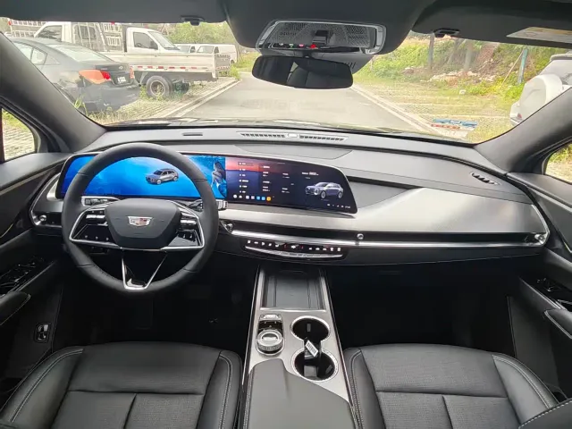 Cadillac XT5 — Фото автомобиля 5