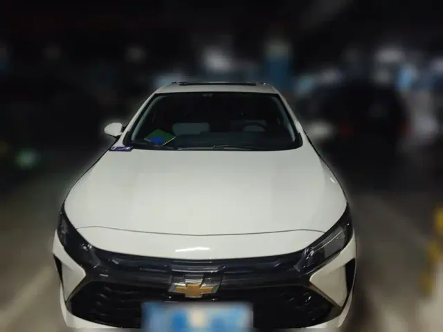 Chevrolet Monza — Фото автомобиля 2