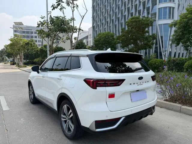 Ford Lingrui — Фото автомобиля 9