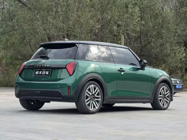 MINI Hatch — Фото автомобиля 5