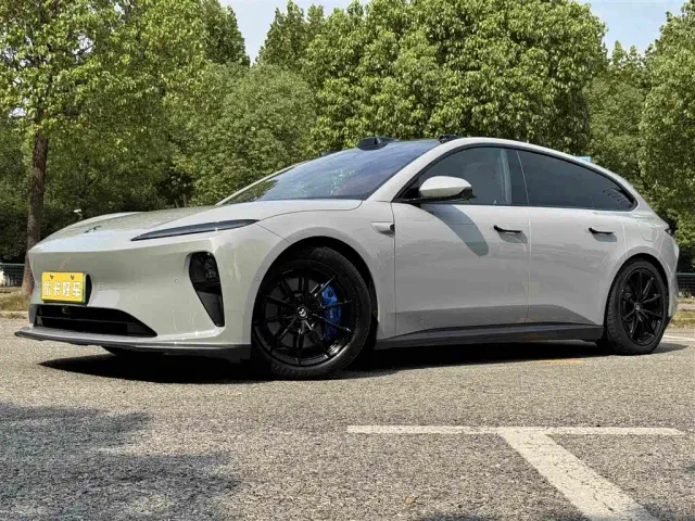 Nio ET5 Touring — Фото автомобиля 14