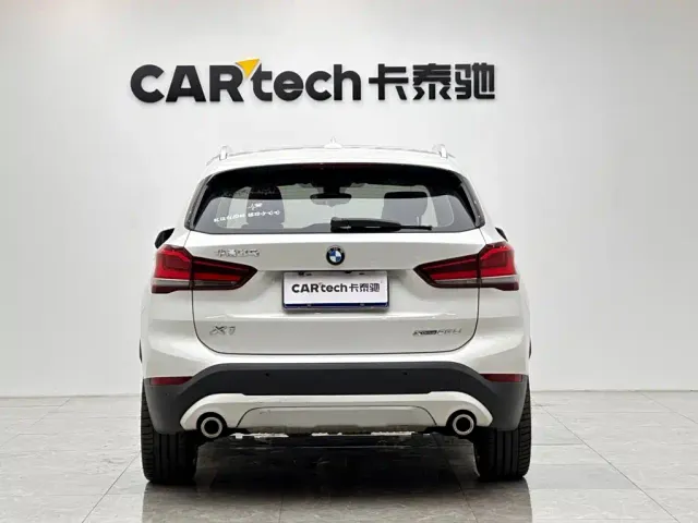 BMW X1 — Фото автомобиля 4