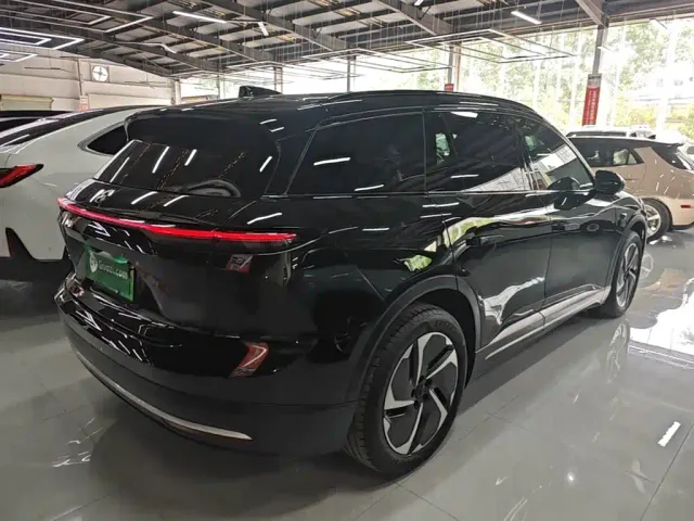 Nio ES6 — Фото автомобиля 6