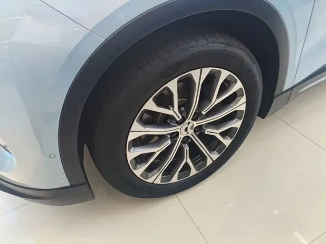 Nio EC6 — Фото автомобиля 22