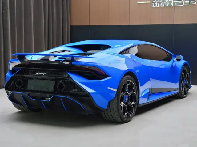 Lamborghini Huracan — Фото автомобиля 4