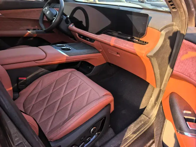 Changan CS75 Plus — Фото автомобиля 10