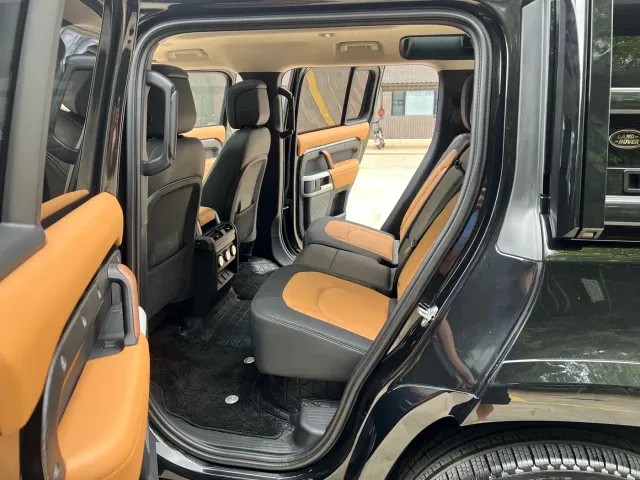 Land Rover Land Rover Defender 2021 110 P400 X-DYNAMIC HSE — Фото автомобиля 7