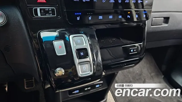 Hyundai Staria — Фото автомобиля 12