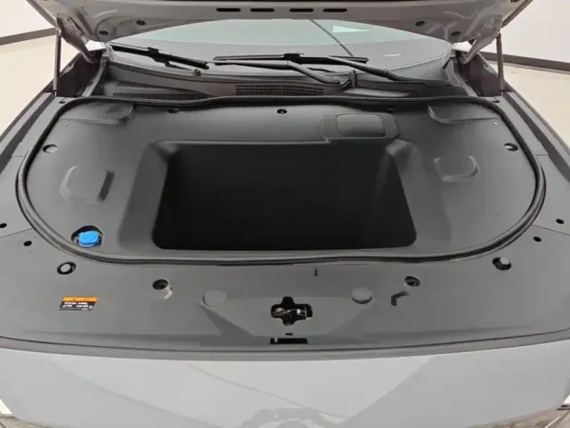 Mazda EZ-6 — Фото автомобиля 10
