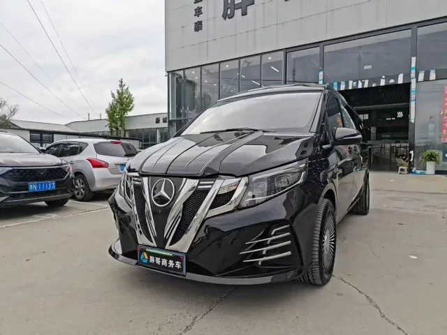 Фотография автомобиля — Mercedes-Benz V-Class