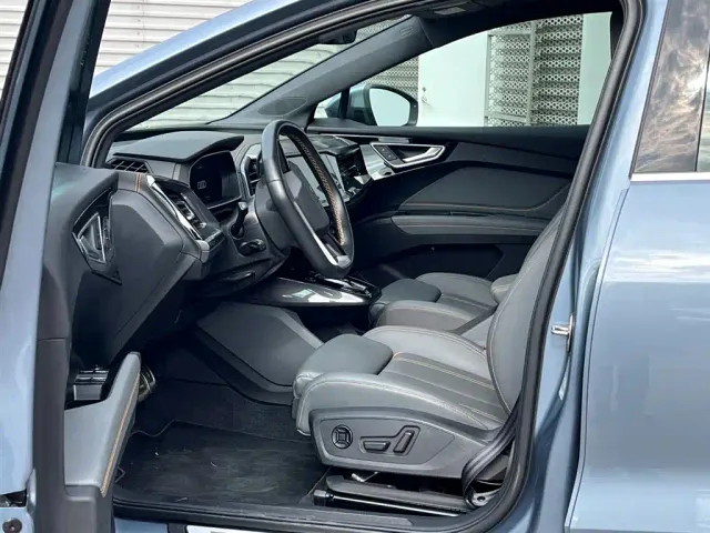 Audi Q4 e-tron — Фото автомобиля 7