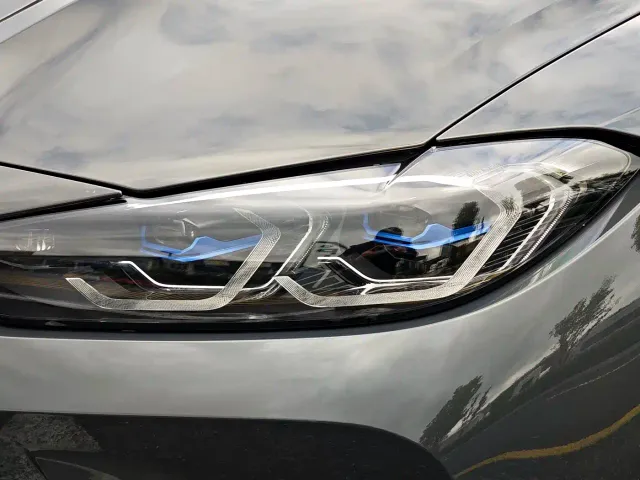 BMW M4 — Фото автомобиля 5