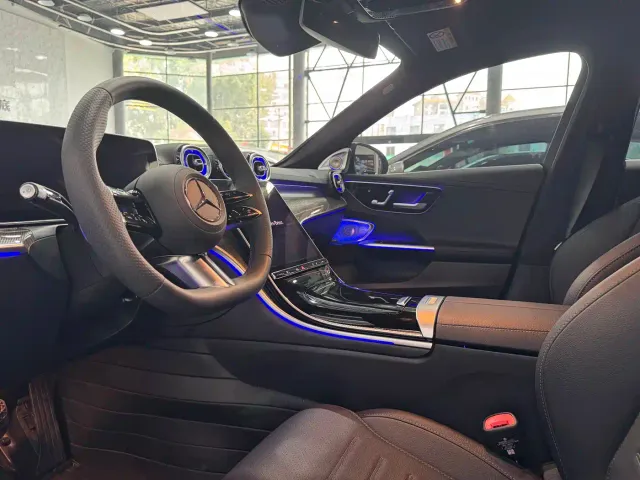 Mercedes-Benz C-Class — Фото автомобиля 11