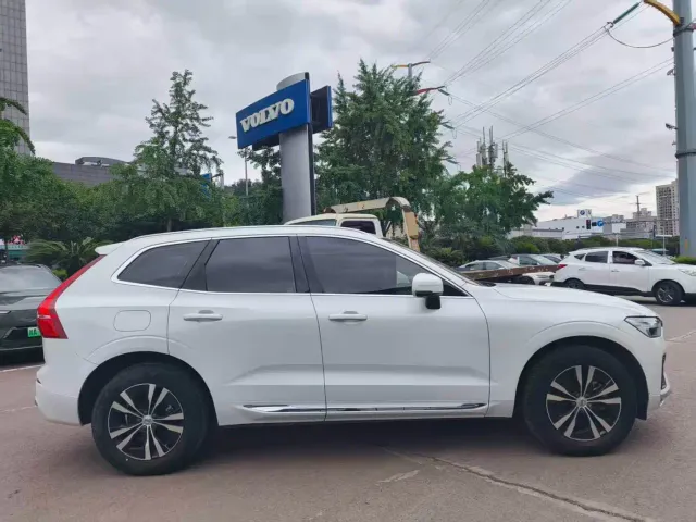 Volvo XC60 — Фото автомобиля 14