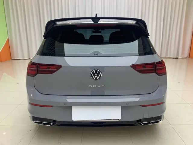 Volkswagen Golf — Фото автомобиля 5
