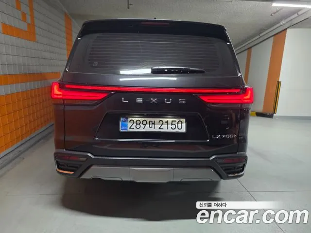 Lexus LX 4th Gen — Фото автомобиля 5
