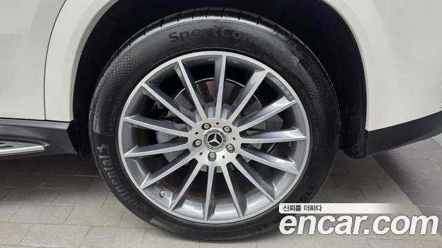 Mercedes-Benz GLE-Class — Фото автомобиля 19