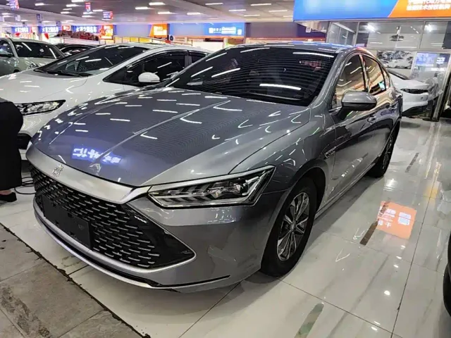 Фотография автомобиля — BYD Qin PLUS