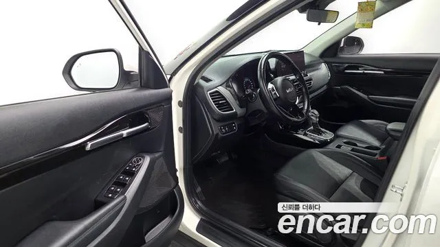 Kia Seltos Seltos Бензин 1.6 турбо 2WD — Фото автомобиля 10