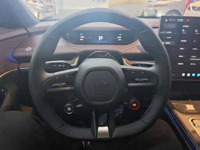 Xiaomi SU7 — Фото автомобиля 10